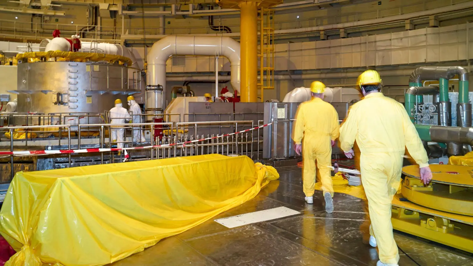 Blick in das Innere des tschechischen Atomkraftwerks Temelin. (Archivbild) (Foto: Michael Heitmann/dpa)