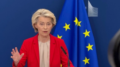 Kommisionspräsidentin von der Leyen: Die Digitalbranche fürchtet, dass die EU ihr Digitalgesetz im Zollstreit mit den USA lockert (Archivbild) (Foto: Helena Dolderer/dpa)