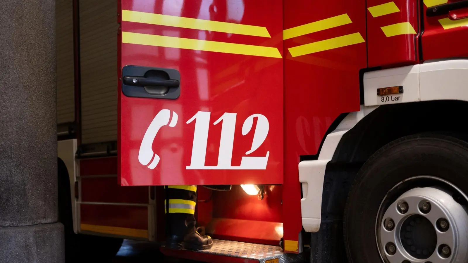 Die Feuerwehr löschte den Brand des Seniorenzentrums. (Symbolbild) (Foto: Niklas Treppner/dpa)