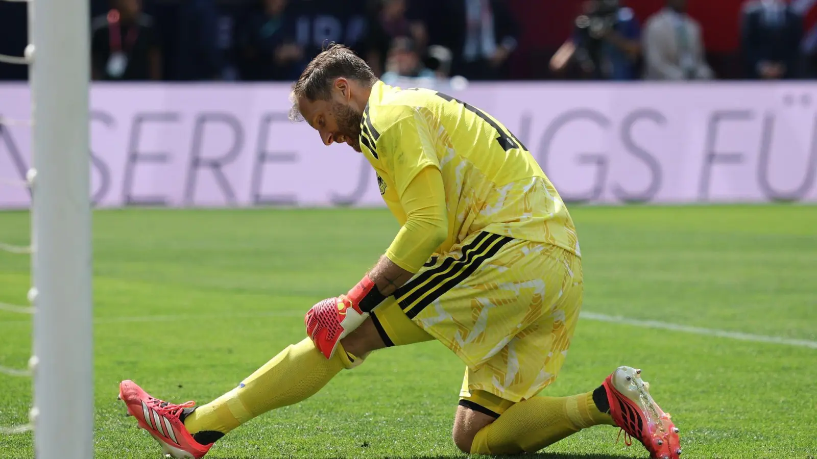 Erneut starker Rückhalt: DFB-Torwart Oliver Baumann. (Foto: Christian Charisius/dpa)