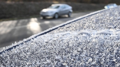 In Stuttgart startete der Tag frostig. (Foto: Bernd Weißbrod/dpa)
