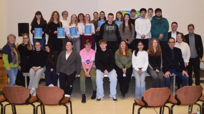 Beeindruckende Lyrik brachten die Schülerinnen und Schüler bei der Preisverleihung zu Gehör. (Foto: Gerhard Krämer)
