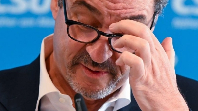 Die Kommunalwahl hatte vielerorts Dämpfer für die CSU parat - die Stichwahlen kosteten die Christsozialen viel Kraft.  (Foto: Sven Hoppe/dpa)