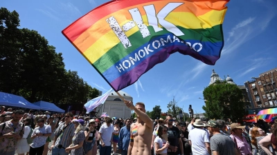 Der Europäische Gerichtshof urteilte zu einem ungarischen Gesetz, das homosexuelle Personen und Transmenschen stigmatisiert. (Archivbild) (Foto: Zoltan Balogh/MTI/AP/dpa)