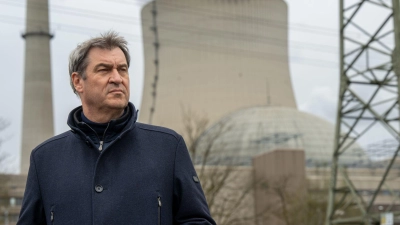 Obwohl der Betreiber bereits vor einem Jahr das endgültige Aus für das AKW Isar 2 verkündete, ist der Rückbau aus der Sicht von Markus Söder noch „reversibel“. (Archivbild) (Foto: Peter Kneffel/dpa)