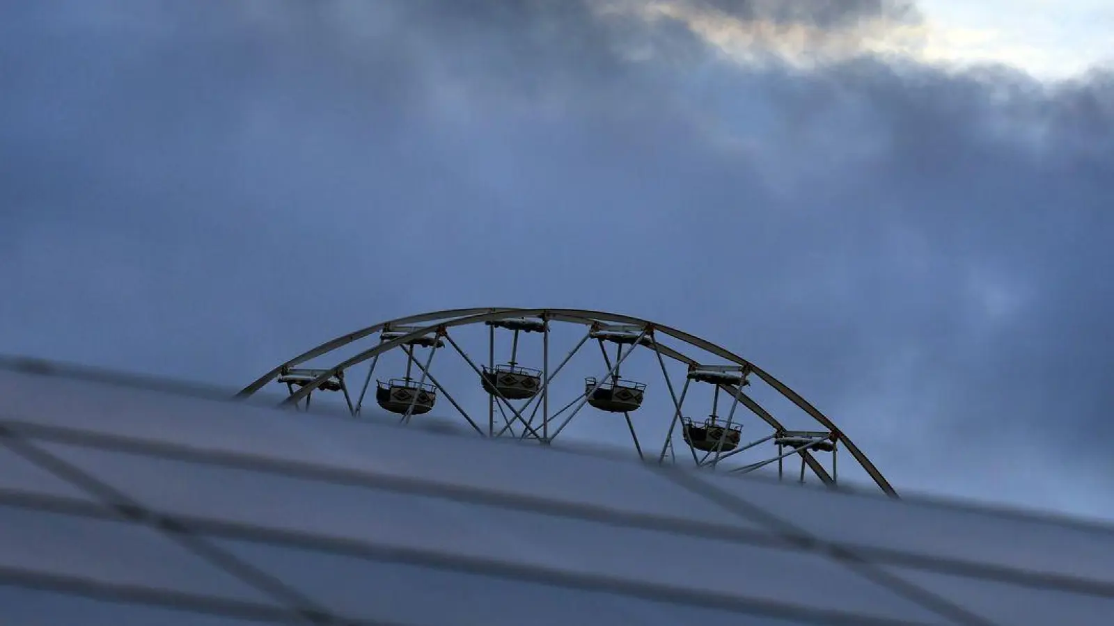 Der Deutsche Wetterdienst erwartet viele Wolken. (Archivbild) (Foto: Karl-Josef Hildenbrand/dpa)