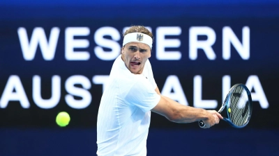 Alexander Zverev spielt in der ersten Runde gegen den Franzosen Lucas Pouille.  (Foto: Trevor Collens/AP/dpa)