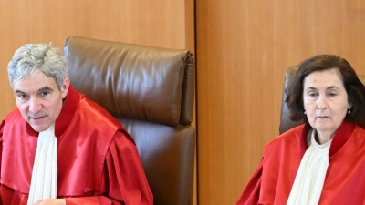Das Gericht prüft drei Klagen von Telekommunikationsanbietern.  (Foto: Uli Deck/dpa)