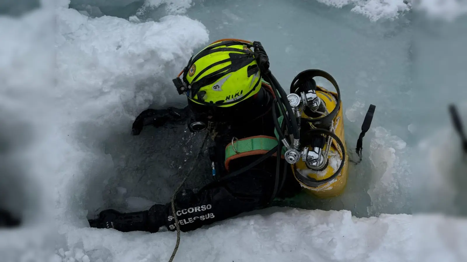 Auch die Suche von Tauchern brachte keinen Erfolg.  (Foto: -/Italienische Bergwacht/dpa)