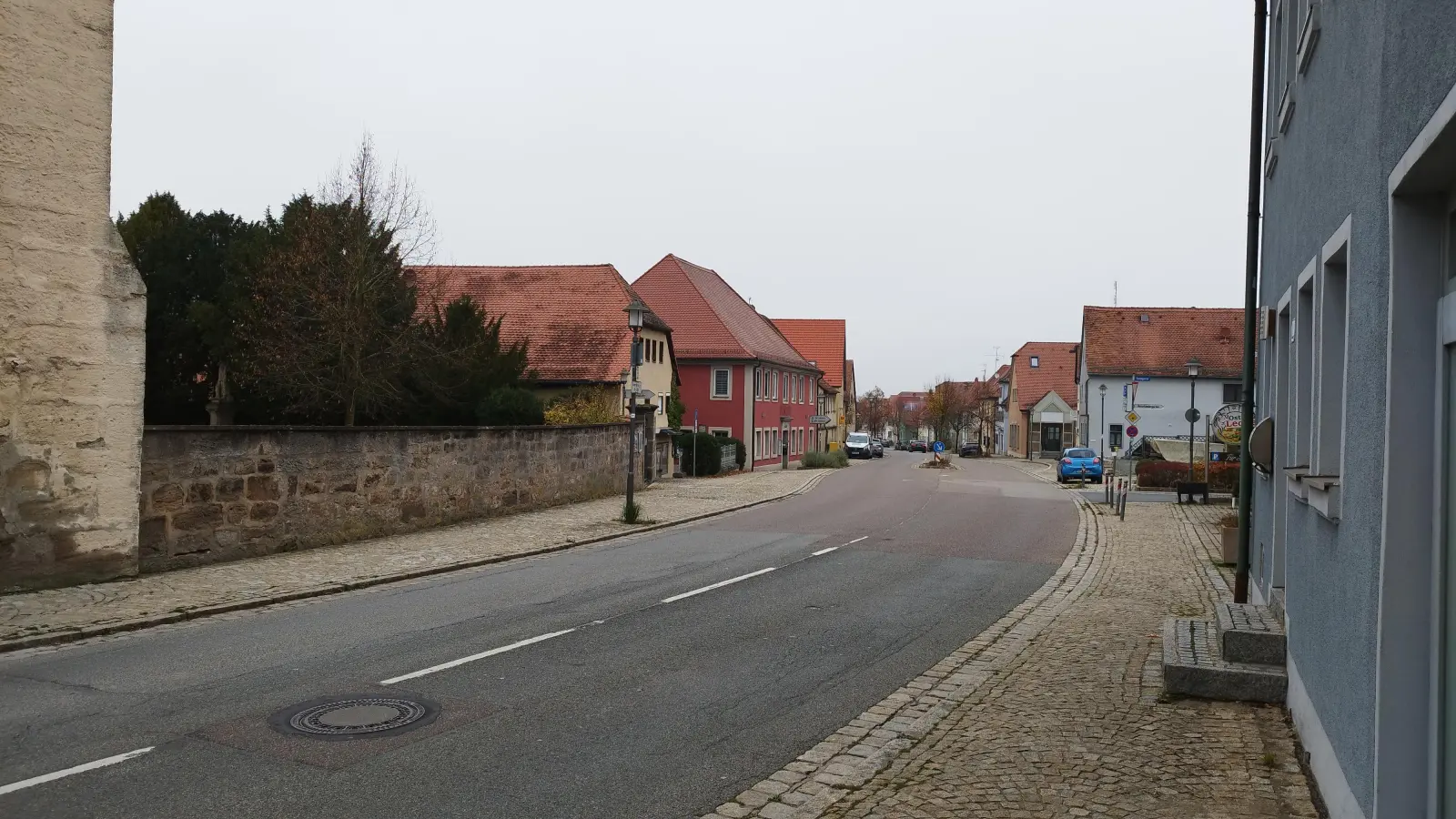 Seit es die Umgehungsstraße gibt, wird darüber diskutiert, wie es mit der Oberen und der Unteren Hindenburgstraße sowie dem Marktplatz weitergehen soll. (Foto: Robert Maurer)
