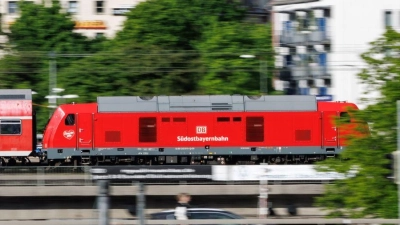 Ein Zug der Südostbayernbahn, wie er zwischen München und Mühldorf im Einsatz ist. (Archivbild) (Foto: Matthias Balk/dpa)