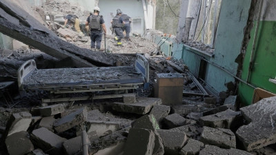 Die Großstadt Charkiw in der Ostukraine wird von Russland besonders oft beschossen. (Archivbild) (Foto: Yevhen Titov/AP/dpa)