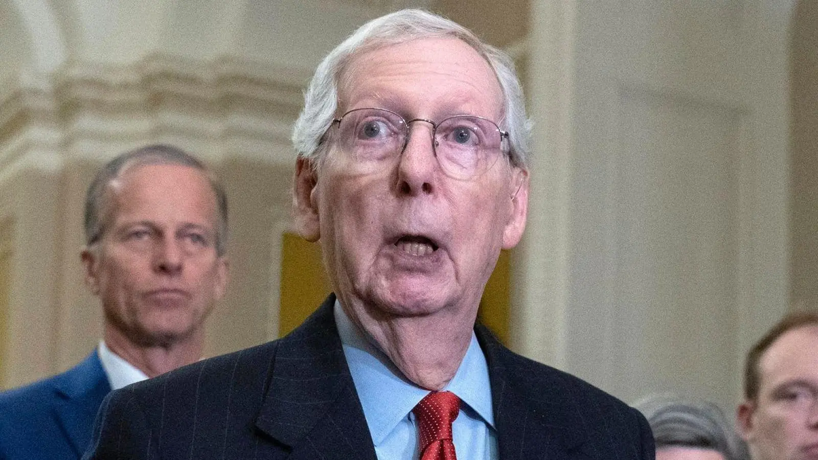 Der Republikaner Mitch McConnell will im November von seinem Spitzenamt im US-Senat zurücktreten. (Foto: Jose Luis Magana/AP/dpa)