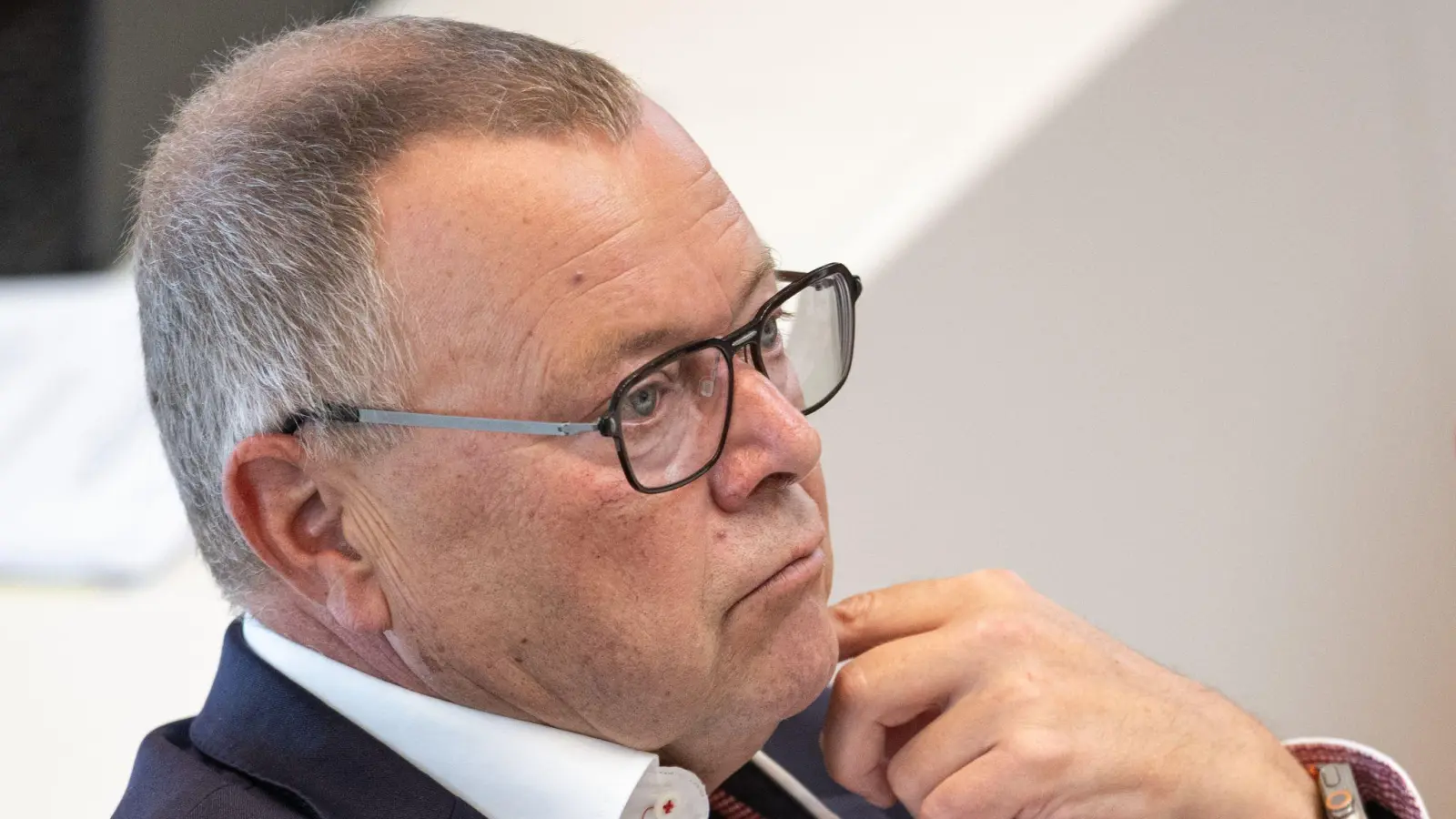 Harte Töne von Brandenburgs Innenminister Michael Stübgen vor der Landtagswahl (Foto: Hannes P Albert/dpa)