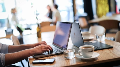 Deutsche Start-ups beurteilen den heimischen Standort gemischt (Archivbild) (Foto: Christian Charisius/dpa)
