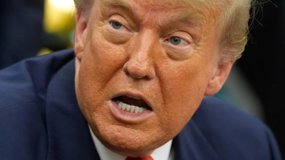 Trumps übt wegen des Korruptionsprozesses gegen seinen Verbündeten Netanjahu erneut scharfe Kritik an Israels Jutsiz. (Archivbild) (Foto: Manuel Balce Ceneta/AP/dpa)
