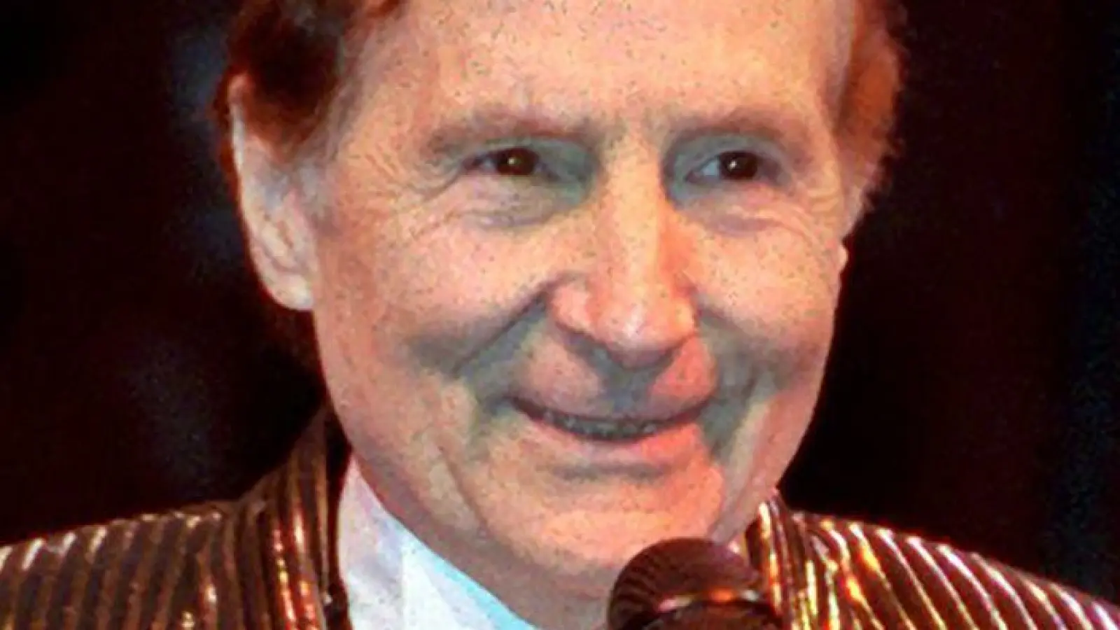 In seiner Autobiografie will Freddy Quinn erzählen, „wie es wirklich war“. (Archivbild) (Foto: Nestor Bachmann/Zentralbild/dpa)