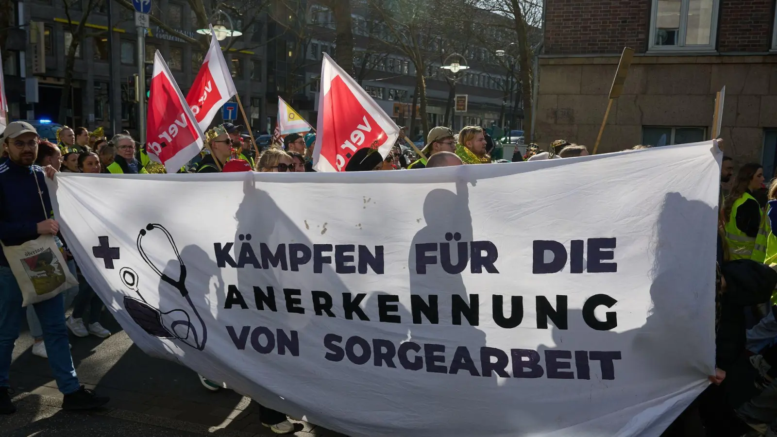 Die Warnstreiks im öffentlichen Dienst gehen weiter. (Foto: Bernd Thissen/dpa)