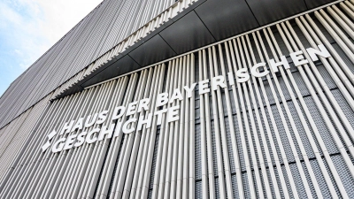 Das Museum der bayerischen Geschichte in Regensburg zeigt ab diesem Sommer Hitlers Aufstieg an die Macht. (Archivbild) (Foto: Armin Weigel/dpa)