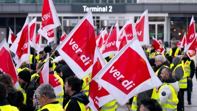 Weitere Warnstreikrunde an den Flughäfen beginnt. (Archivbild) (Foto: Sven Hoppe/dpa)