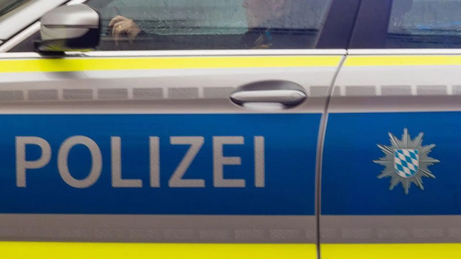 Zeitgleich finden an mehreren Orten in Süddeutschland Durchsuchungen statt. (Symbolbild) (Foto: Peter Kneffel/dpa)