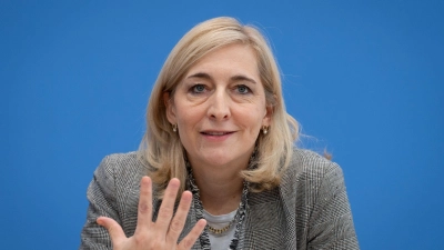 Ministerin Warken will Beitragserhöhungen abwenden. (Archivbild) (Foto: Soeren Stache/dpa)