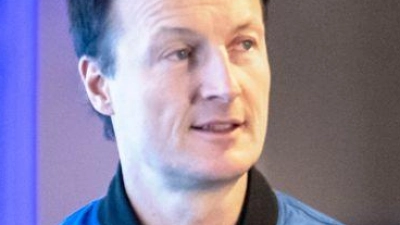 Die Astronauten Alexander Gerst und Matthias Maurer sehen große Chancen in der „Artemis“-Mission. (Foto: Sina Schuldt/dpa)