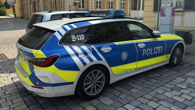 Die Polizei auf dem Karlsplatz bittet um Hinweise zu einer körperlichen Auseinandersetzung in Ansbach. (Symbolbild: Oliver Herbst)