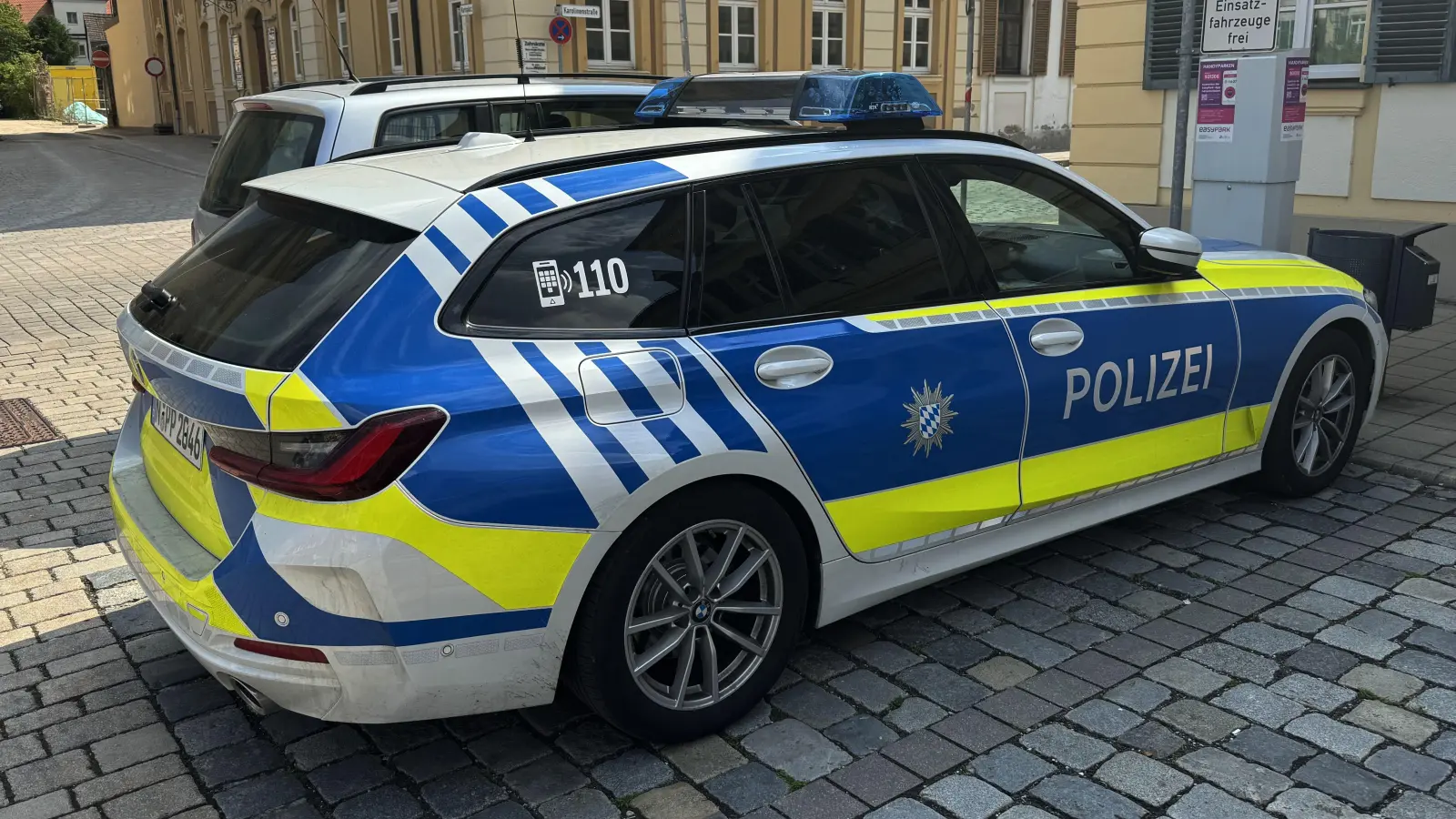 Zu einem alkoholisierten Autofahrer waren Beamte der Ansbacher Polizei unterwegs. (Symbolbild: Oliver Herbst)