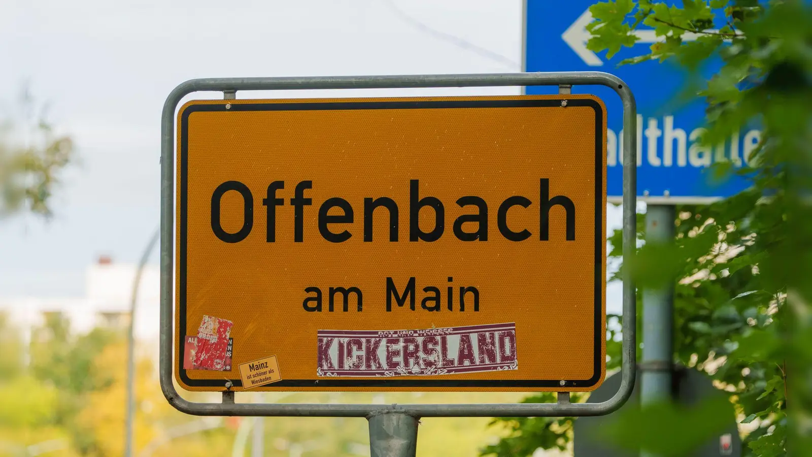 Offenbach liegt in der bundesweiten Auto-Schadenbilanz vorn. (Symbolbild) (Foto: Andreas Arnold/dpa)