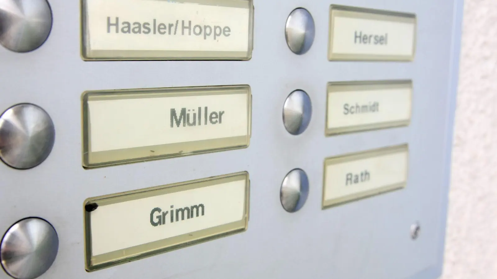 Die Namensgebung ist in Deutschland seit jeher streng geregelt (Archivbild). (Foto: Philipp Brandstädter/dpa)