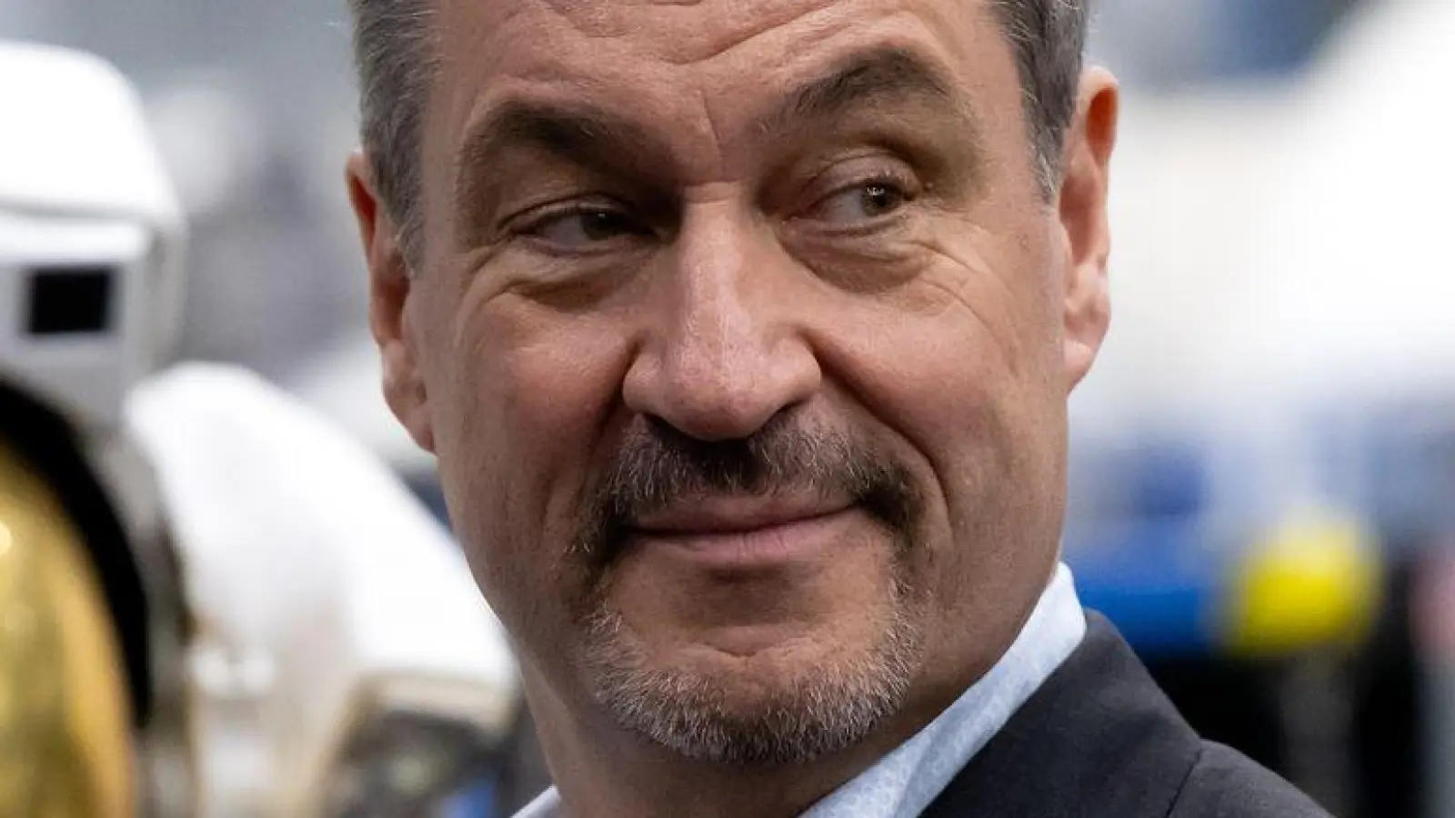 Bei der NASA in Houston fühlt sich Weltraum-Fan Söder sichtlich wohl. (Foto: Sven Hoppe/dpa)