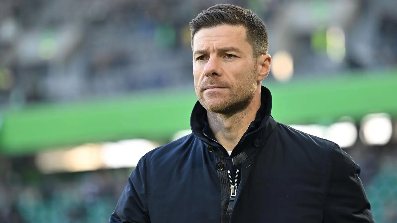 Xabi Alonso bleibt vor dem Bundesliga-Gipfel gegen die Bayern betont cool. (Foto: Swen Pförtner/dpa)