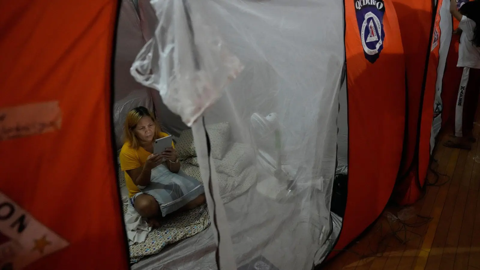 Auf der Flucht vor Supertaifun „Fung-Wong“ mussten mehr als eine Million Menschen ihre Häuser verlassen. (Foto: Aaron Favila/AP/dpa)