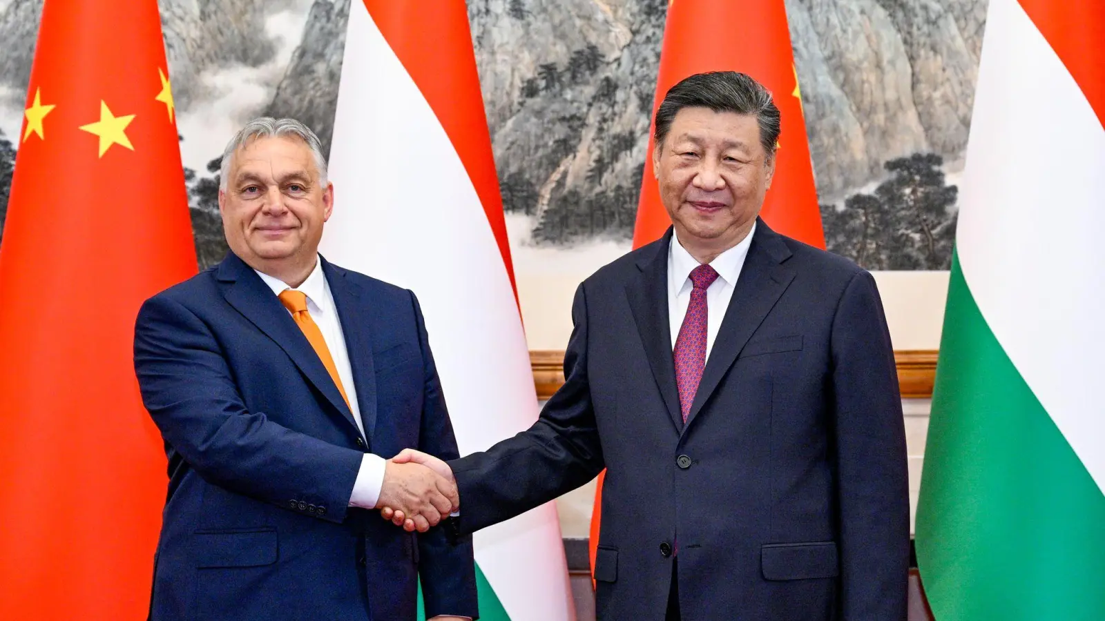 Ungarns Ministerpräsident Viktor Orban steht in der Kritik nach Besuchen in Moskau und Peking (Foto: Li Xueren/XinHua/dpa)