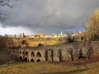 Dramatische Wolken über der Stadt - gesehen in Rothenburg (Foto: Klaus Zerkowski)