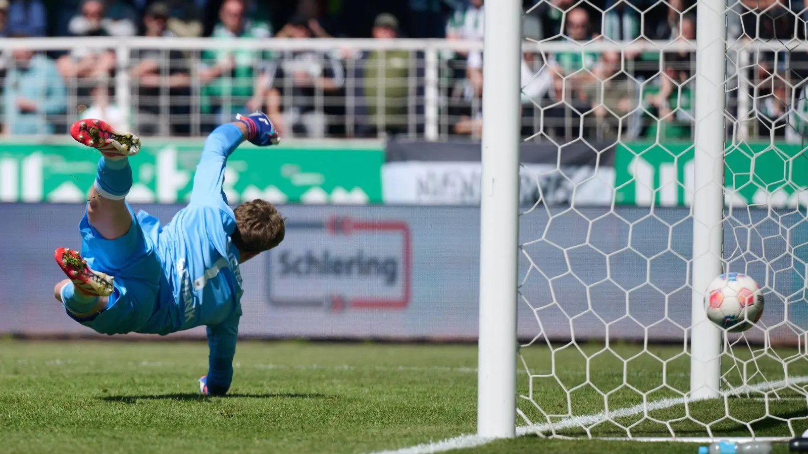 Die Preußen kassierten auch gegen Bielefeld mehrere Gegentore. (Foto: Bernd Thissen/dpa)
