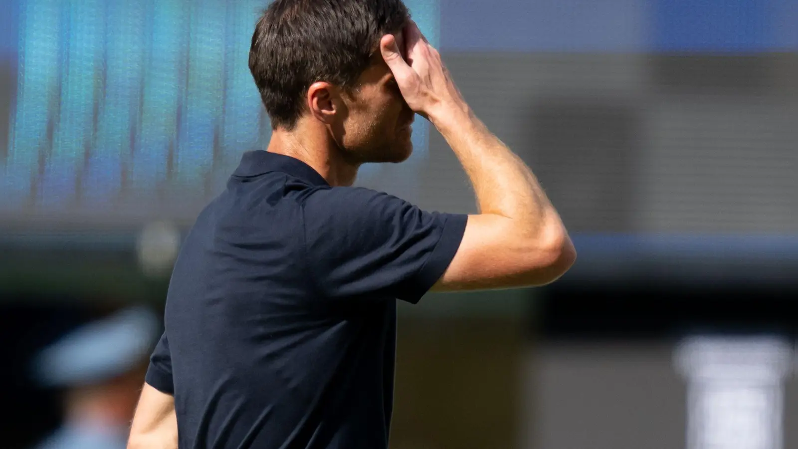 Oh weh, die erste Niederlage als Real-Trainer fiel für Xabi Alonso heftig aus. (Foto: Sven Hoppe/dpa)