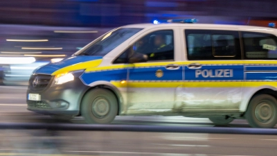 Die Polizei ist im Großeinsatz. (Symbolbild) (Foto: Monika Skolimowska/dpa)