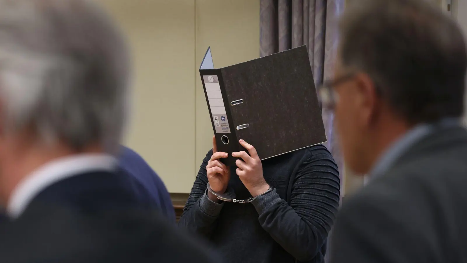 Der Angeklagte hat sich für seine Tat entschuldigt. (Archivbild) (Foto: Karl-Josef Hildenbrand/dpa)