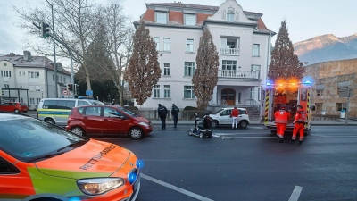 Eine Rotkreuz-Mitarbeiterin ist an der Unfallstelle vorbeigekommen und hat die Rettungskräfte verständigt. (Foto: Markus Leitner/BRK Kreisverband Berchtesgadener Land/dpa)