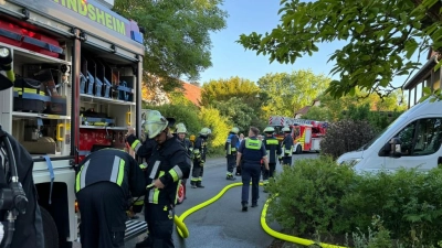 Die Feuerwehr war schnell vor Ort und holte eine ältere Frau aus dem Gebäude. (Foto: Freiwillige Feuerwehr Bad Windsheim)