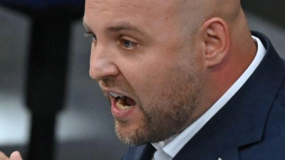 Ihm wird zu viel Nähe zu Russland vorgeworfen: Markus Frohnmaier (AfD).  (Foto: Helena Dolderer/dpa)