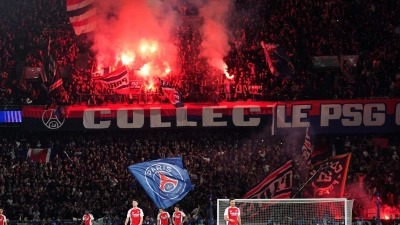 Die Fans von PSG feiern den Einzug ins Finale der Champions League. (Foto: Adam Davy/PA Wire/dpa)