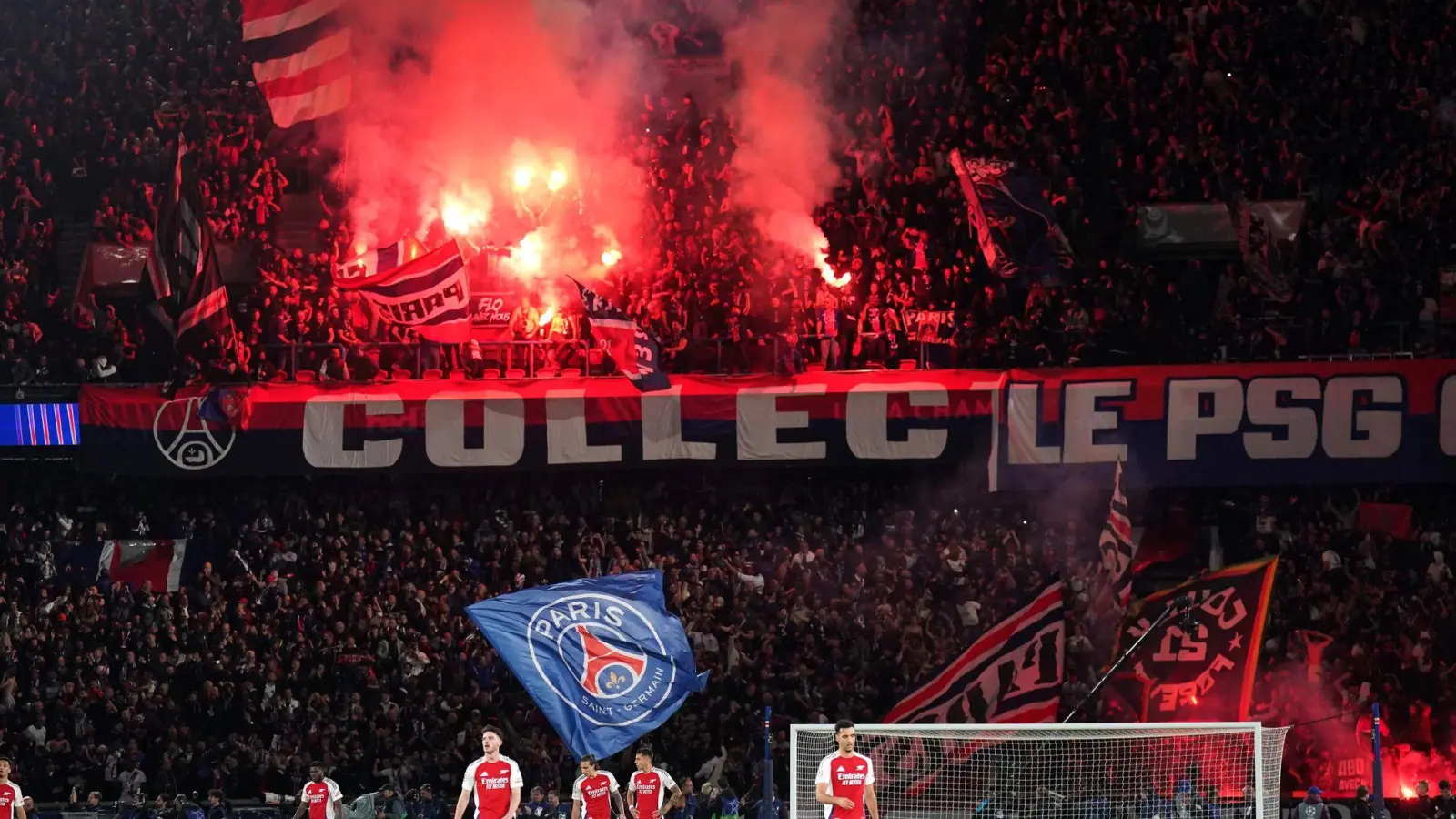 Die Fans von PSG feiern den Einzug ins Finale der Champions League. (Foto: Adam Davy/PA Wire/dpa)