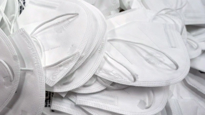 Der Unternehmer soll laut dem Urteil im Zuge des Maskengeschäfts Steuern in Millionenhöhe hinterzogen haben. (Symbolbild) (Foto: Thomas Frey/dpa)