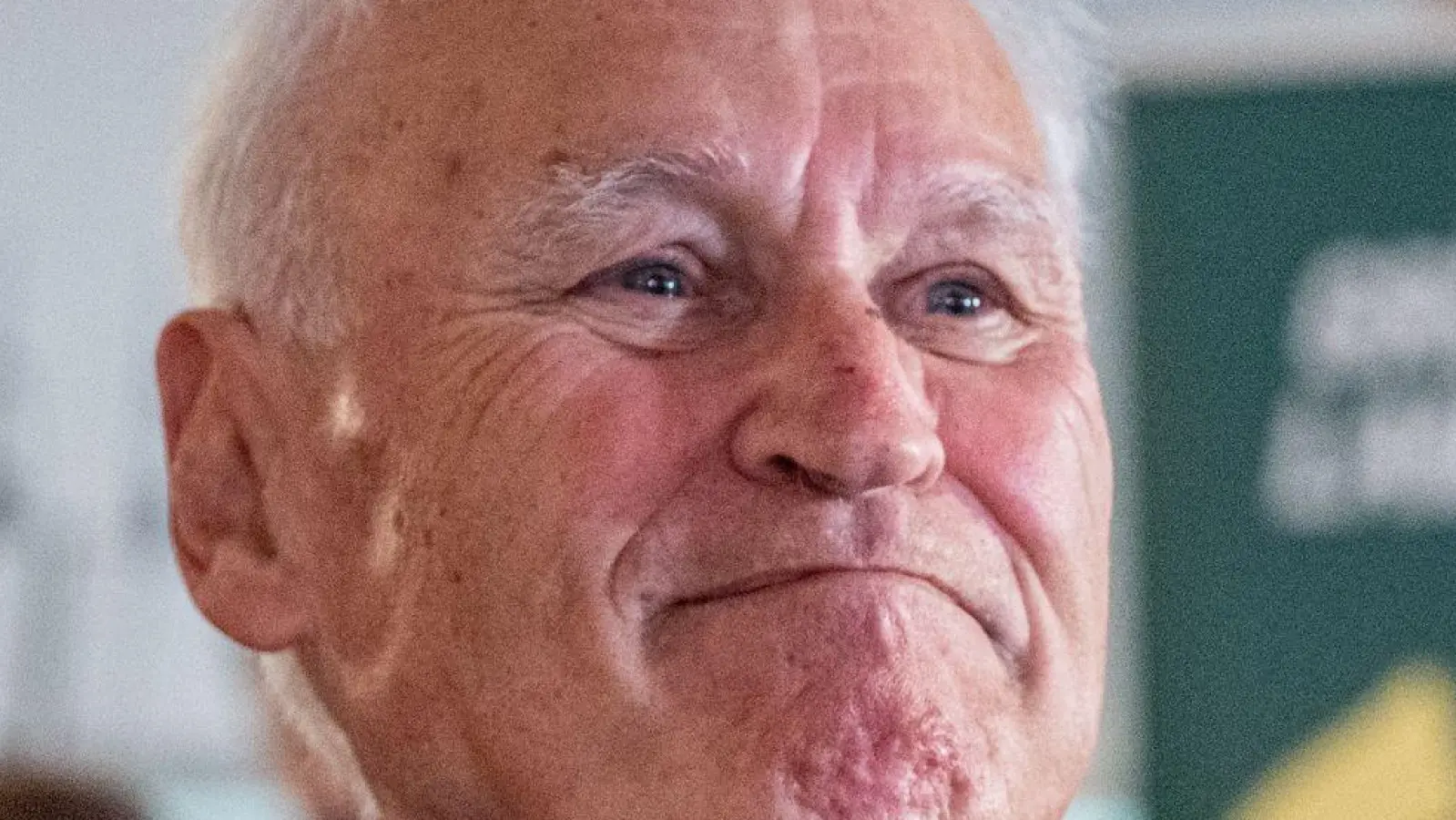 Der frühere CSU-Chef Erwin Huber hatte zuletzt gewisse Sympathien für grüne Politik-Ideen erkennen lassen - nun kritisiert er offen das Vorgehen des aktuellen Parteichefs Markus Söder. (Archivbild) (Foto: Armin Weigel/dpa)