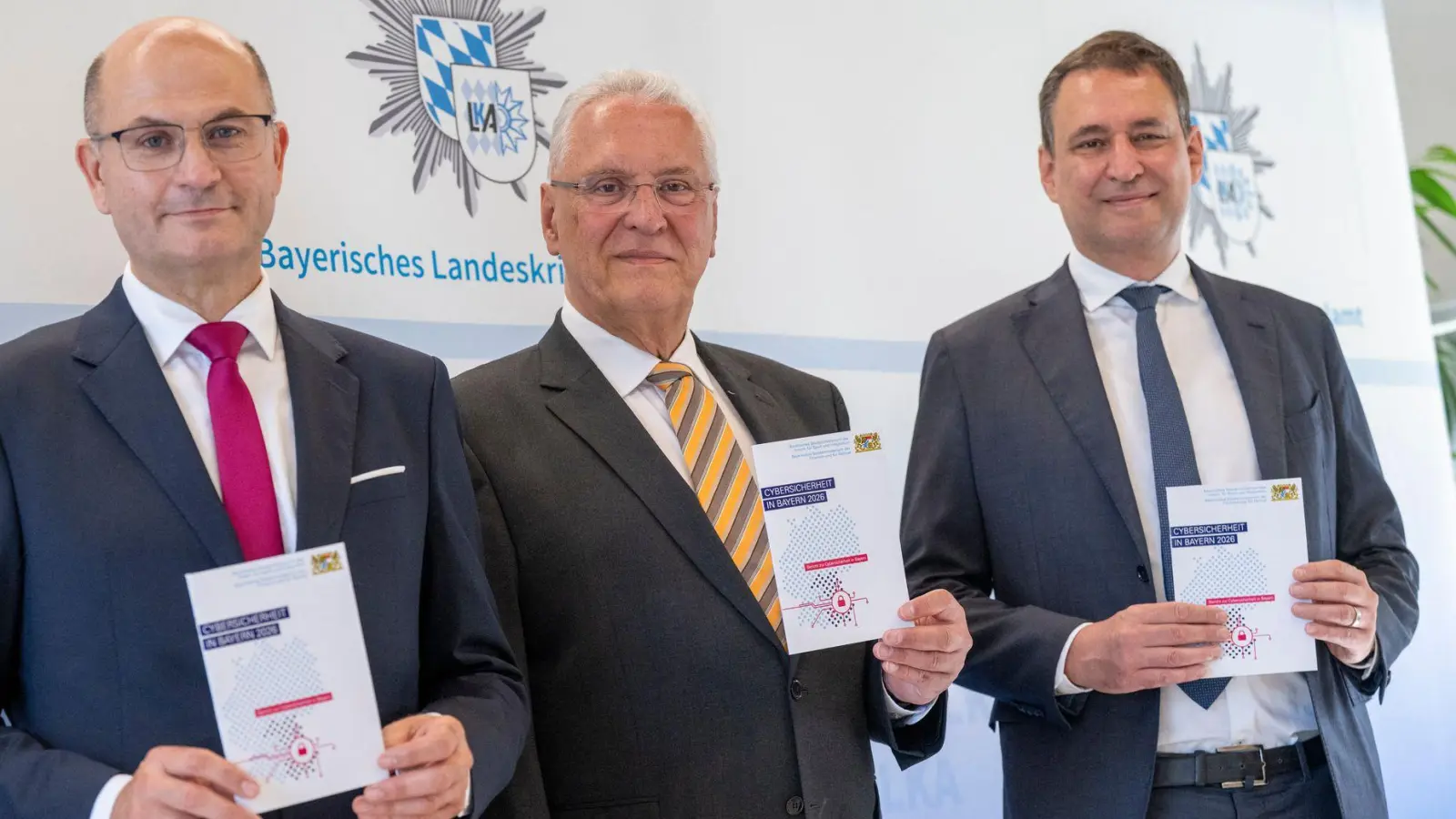 Die hybride Bedrohung durch Spionage, Sabotage, Desinformation und Cyberangriffe hat nach Angaben der Regierung ein nie gekanntes Level erreicht.  (Foto: Peter Kneffel/dpa)