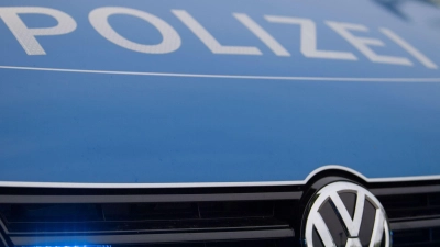 Bei den Erziehungsberechtigten wurde eine Gefährderansprache von der Polizei gehalten. (Symbolbild) (Foto: Lino Mirgeler/dpa)