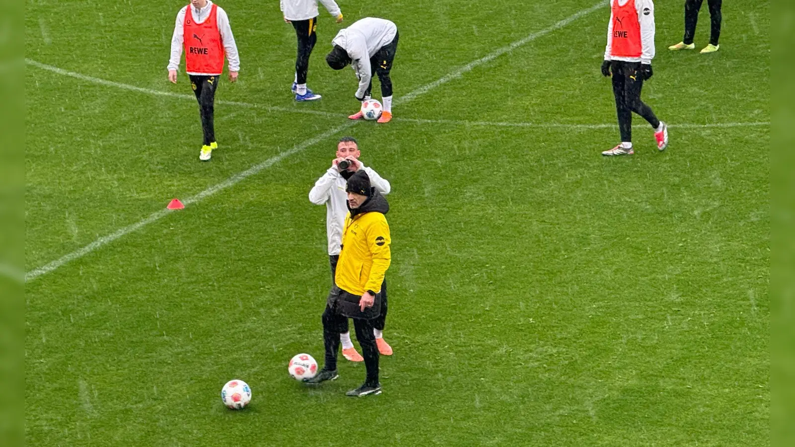 BVB-Trainer Niko Kovac lässt fortan in Marbella geheim trainieren. (Foto: Carsten Lappe/dpa)